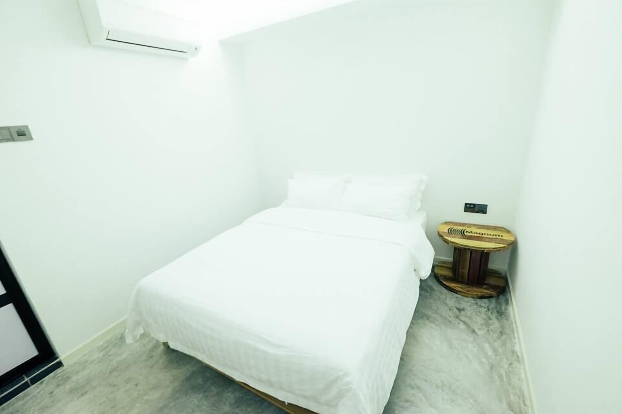 White Loft Hotel Malakka Dış mekan fotoğraf