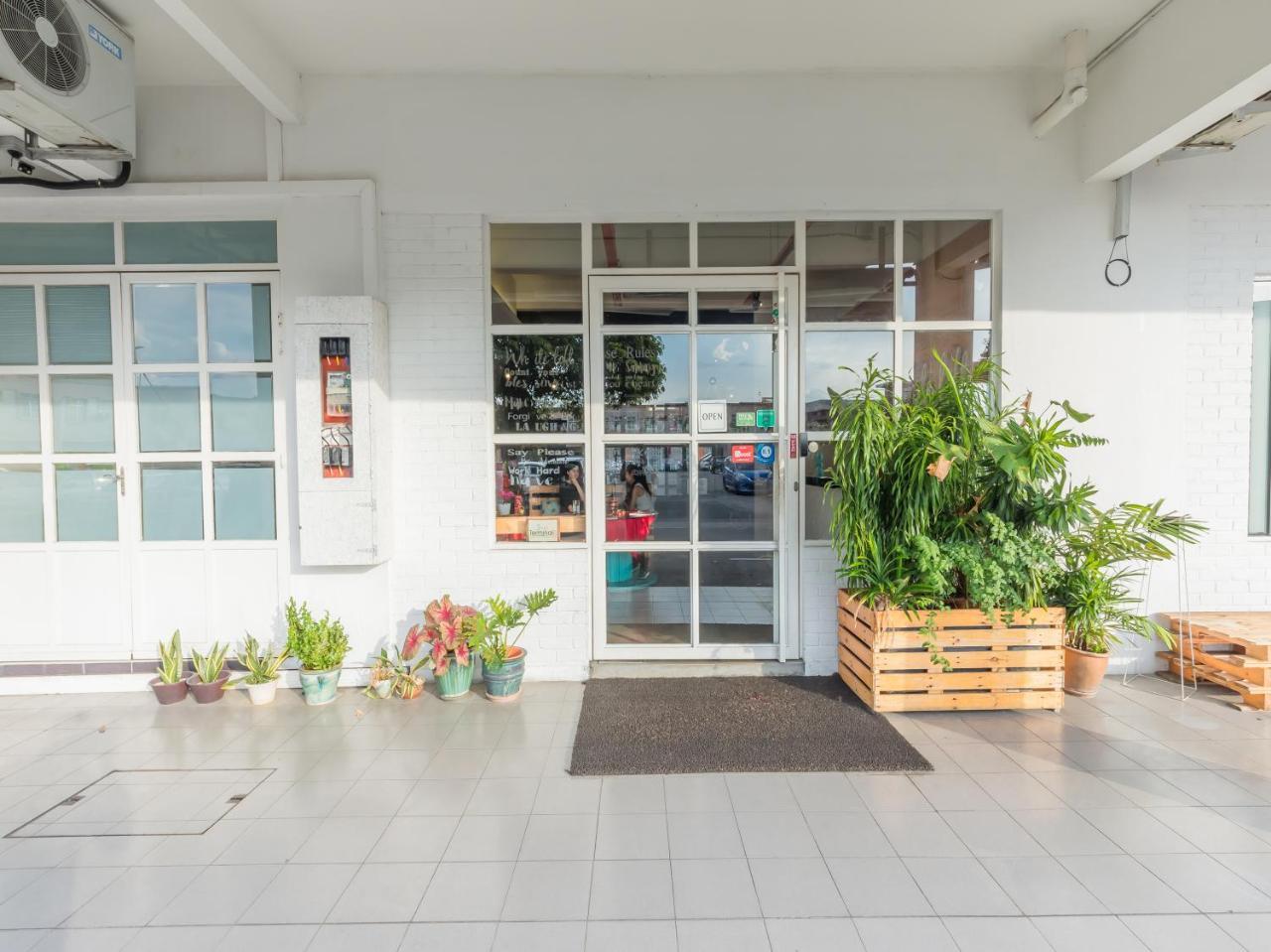 White Loft Hotel Malakka Dış mekan fotoğraf
