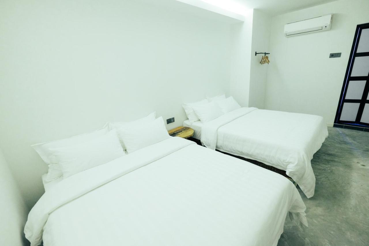 White Loft Hotel Malakka Oda fotoğraf